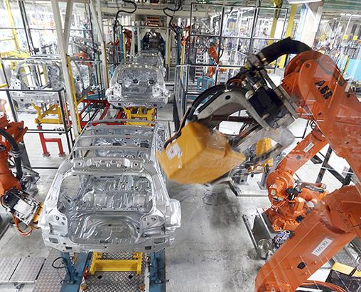 ABB Wins Large Robot Order from Valmet Automotive to Produce New Mercedes SUV